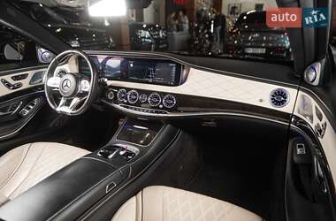 Седан Mercedes-Benz S-Class 2019 в 