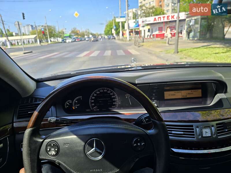 Седан Mercedes-Benz S-Class 2006 в Одесі