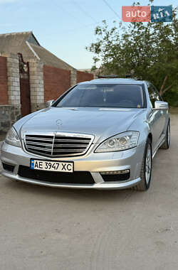 Седан Mercedes-Benz S-Class 2006 в Вознесенске
