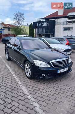 Седан Mercedes-Benz S-Class 2005 в Львове