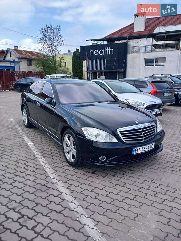 Седан Mercedes-Benz S-Class 2005 в 