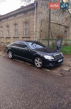 Седан Mercedes-Benz S-Class 2005 в 