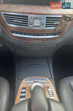 Седан Mercedes-Benz S-Class 2008 в 