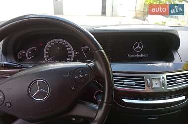 Седан Mercedes-Benz S-Class 2011 в 