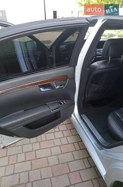 Седан Mercedes-Benz S-Class 2011 в 