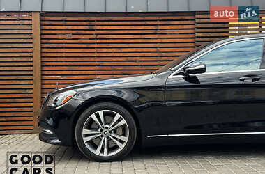 Седан Mercedes-Benz S-Class 2019 в 