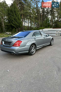 Седан Mercedes-Benz S-Class 2012 в 