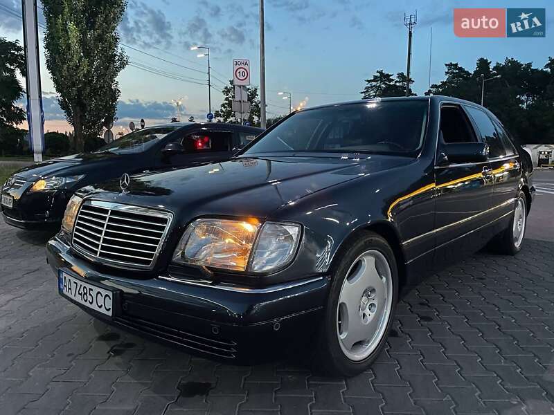 Mercedes-Benz S-Class 1996
