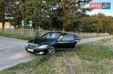 Седан Mercedes-Benz S-Class 2006 в 