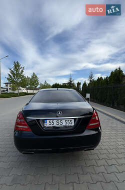 Седан Mercedes-Benz S-Class 2012 в 