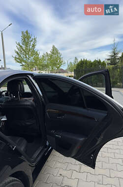 Седан Mercedes-Benz S-Class 2012 в 