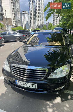 Седан Mercedes-Benz S-Class 2008 в 