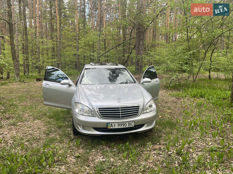 Седан Mercedes-Benz S-Class 2008 в 
