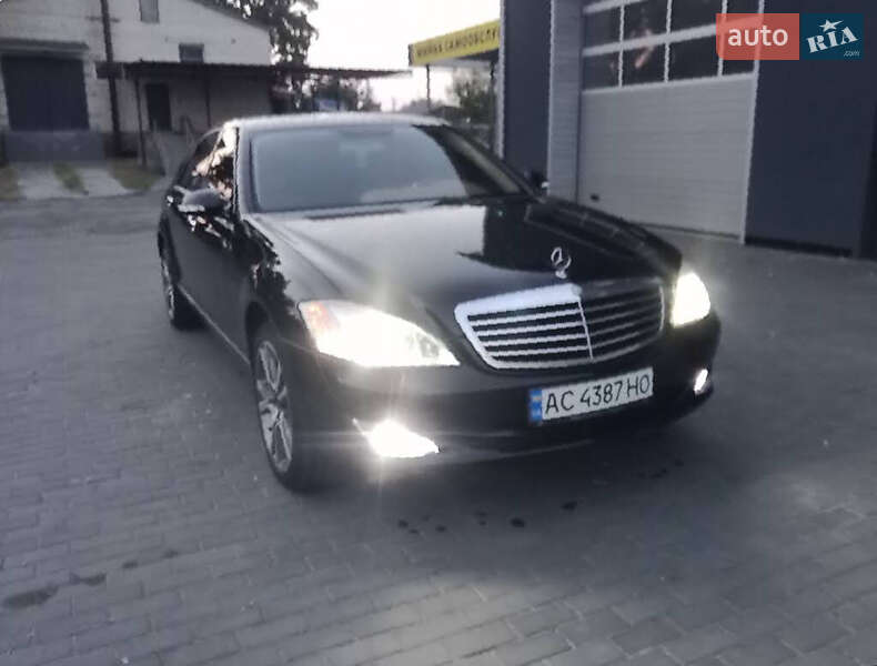 Седан Mercedes-Benz S-Class 2006 в Луцьку