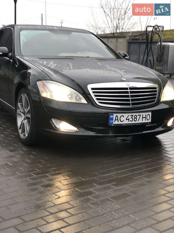 Седан Mercedes-Benz S-Class 2006 в Луцьку