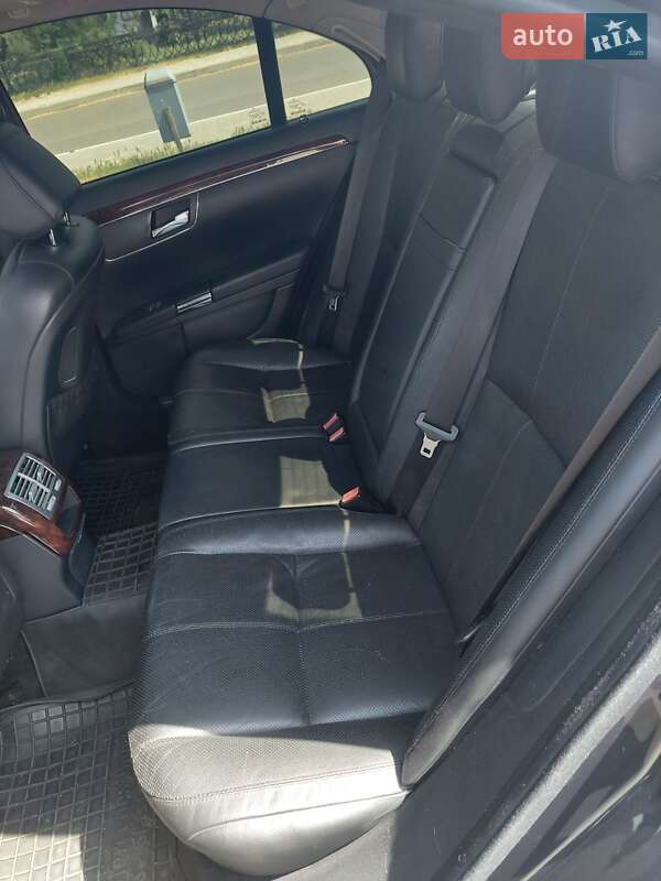 Седан Mercedes-Benz S-Class 2006 в Белгороде-Днестровском