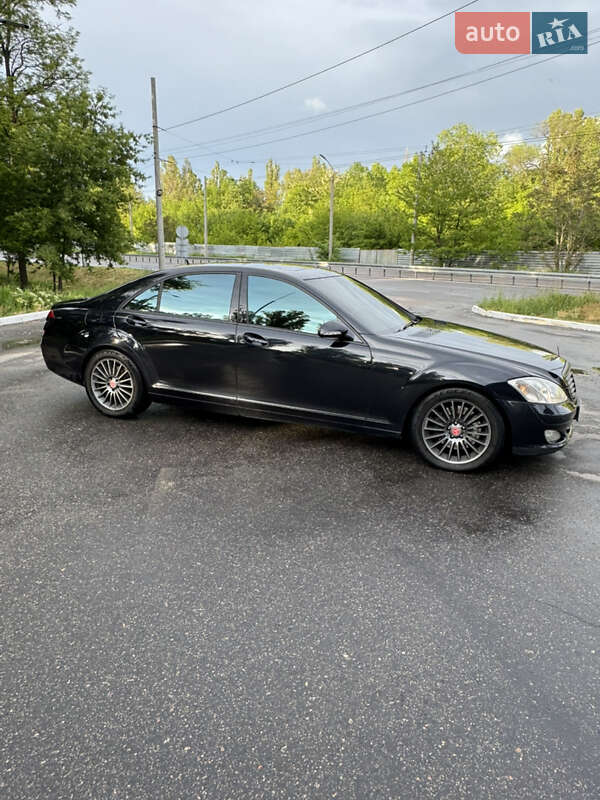 Седан Mercedes-Benz S-Class 2008 в Днепре