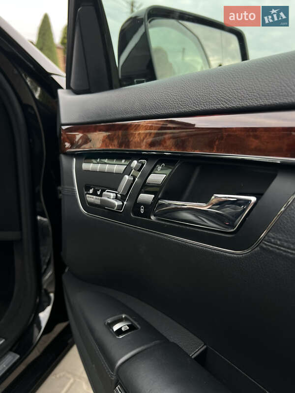 Седан Mercedes-Benz S-Class 2009 в Луцке