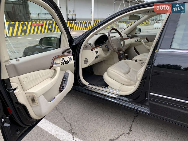 Седан Mercedes-Benz S-Class 2004 в Одессе