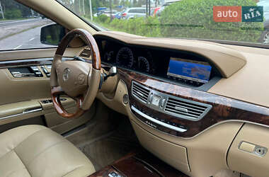 Седан Mercedes-Benz S-Class 2013 в 