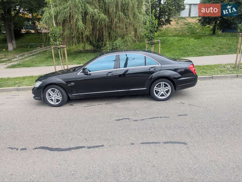 Седан Mercedes-Benz S-Class 2012 в Киеве
