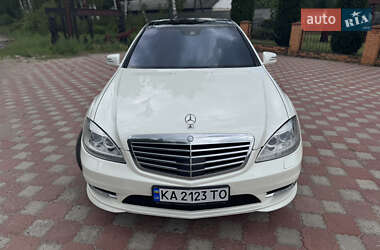 Седан Mercedes-Benz S-Class 2012 в 