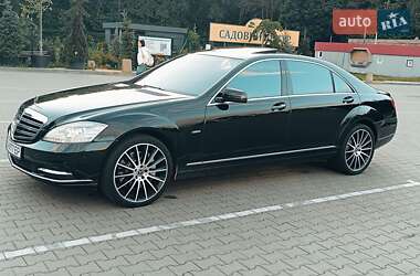 Седан Mercedes-Benz S-Class 2011 в 