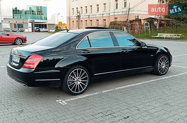 Седан Mercedes-Benz S-Class 2011 в 
