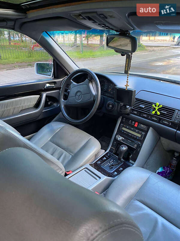 Седан Mercedes-Benz S-Class 1998 в Львові
