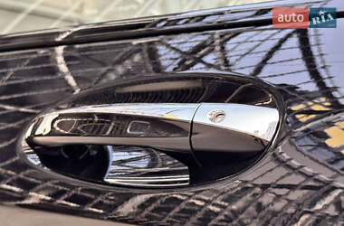 Седан Mercedes-Benz S-Class 2013 в 