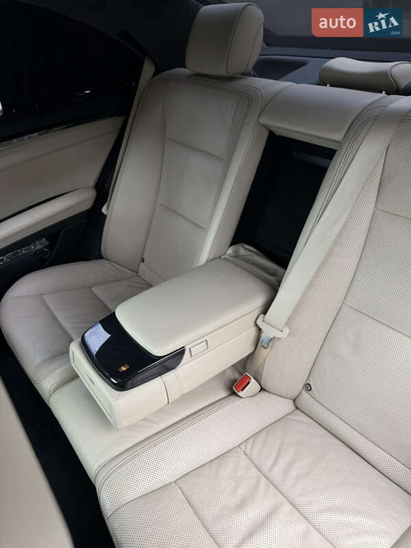 Седан Mercedes-Benz S-Class 2012 в Хмельницком