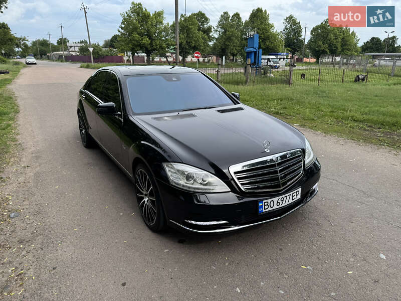 Седан Mercedes-Benz S-Class 2011 в Чернигове