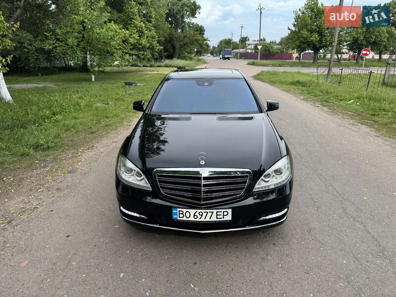 Седан Mercedes-Benz S-Class 2011 в Чернигове