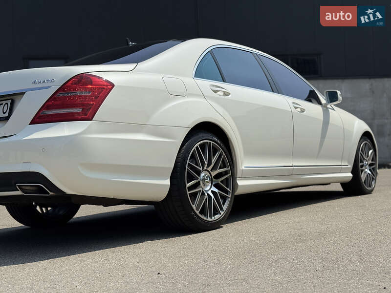 Седан Mercedes-Benz S-Class 2012 в Киеве