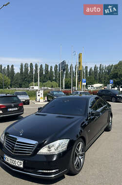 Седан Mercedes-Benz S-Class 2012 в 