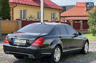 Седан Mercedes-Benz S-Class 2009 в 