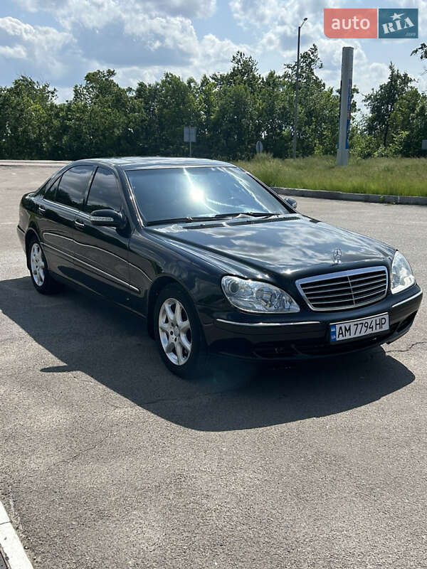 Седан Mercedes-Benz S-Class 2003 в 
