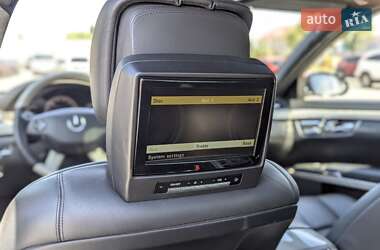 Седан Mercedes-Benz S-Class 2006 в 