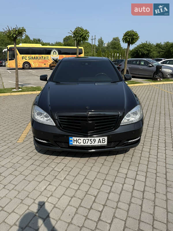 Седан Mercedes-Benz S-Class 2012 в Львові