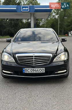 Седан Mercedes-Benz S-Class 2006 в  фото 7 Седан Mercedes-Benz S-Class 2006 в