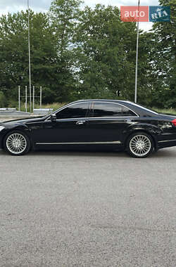 Седан Mercedes-Benz S-Class 2006 в  фото 9 Седан Mercedes-Benz S-Class 2006 в