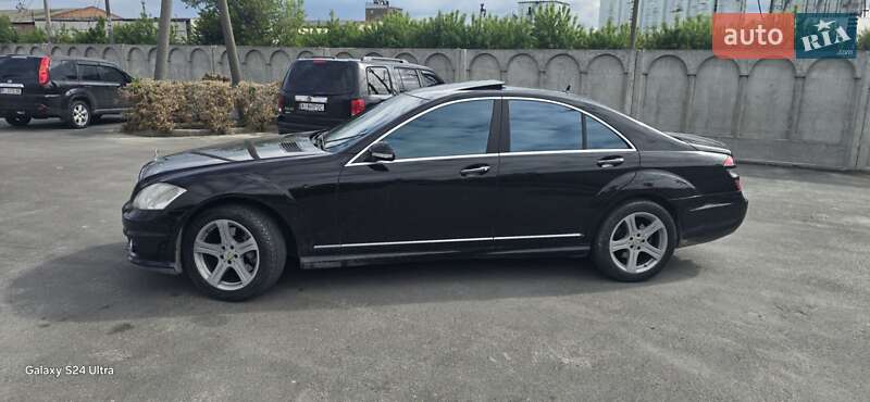 Седан Mercedes-Benz S-Class 2006 в 