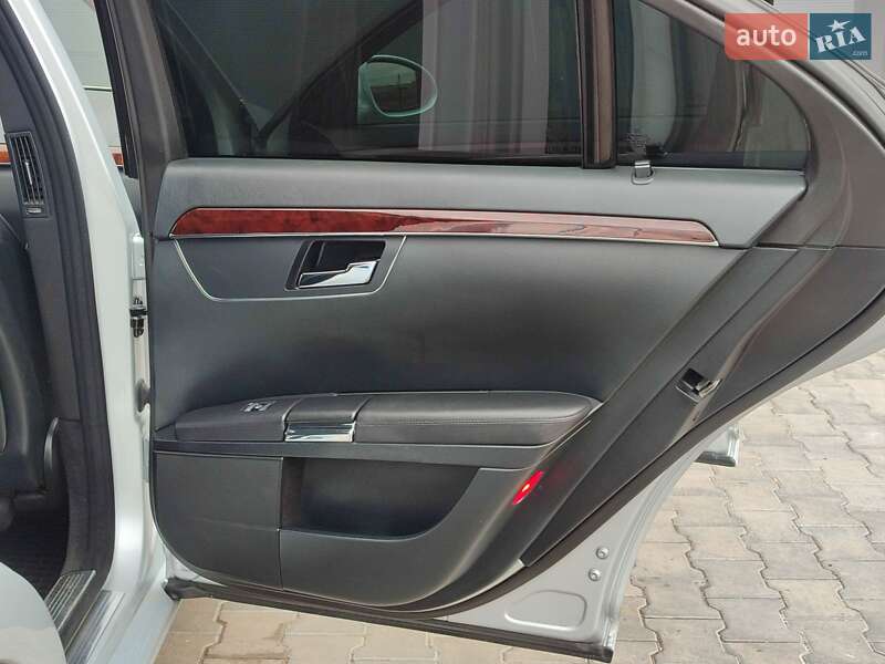 Седан Mercedes-Benz S-Class 2007 в Жовтих Водах фото 29 Седан Mercedes-Benz S-Class 2007 в Жовтих Водах