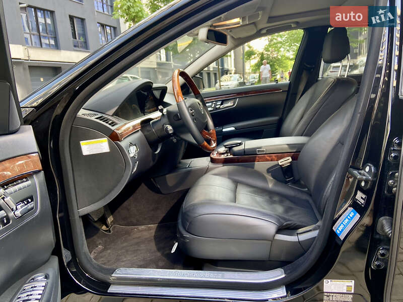 Седан Mercedes-Benz S-Class 2007 в Ивано-Франковске