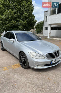 Седан Mercedes-Benz S-Class 2006 в 