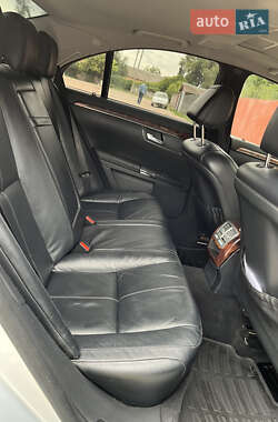 Седан Mercedes-Benz S-Class 2006 в 