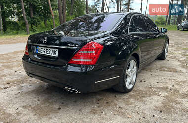 Седан Mercedes-Benz S-Class 2011 в 