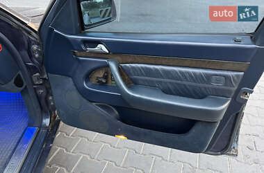 Седан Mercedes-Benz S-Class 1996 в 
