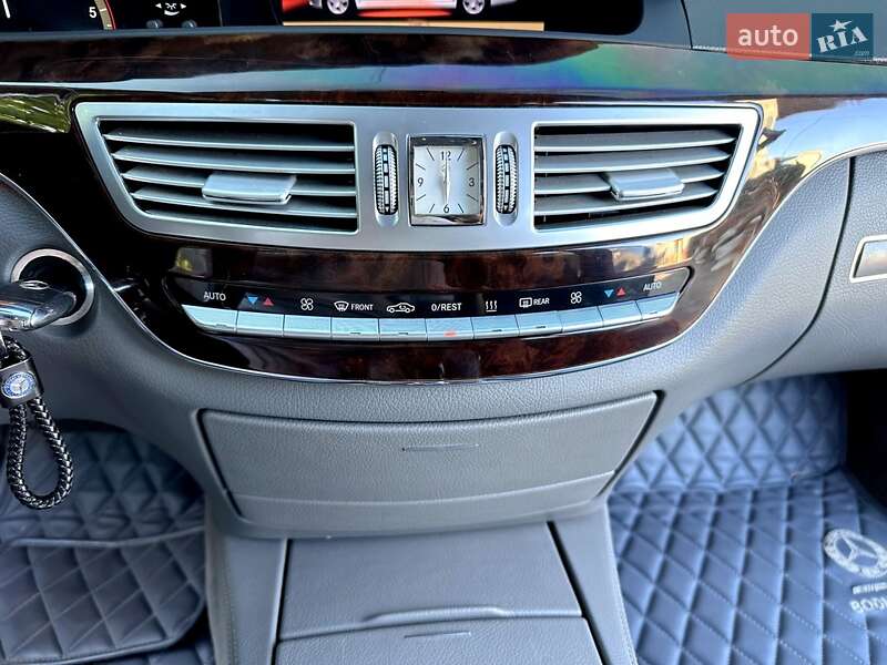 Седан Mercedes-Benz S-Class 2006 в Чернівцях