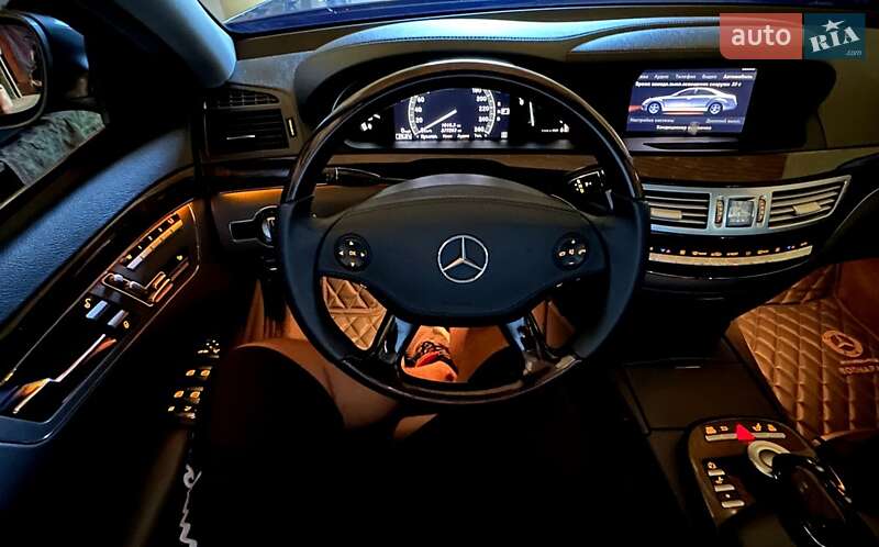 Седан Mercedes-Benz S-Class 2006 в Чернівцях
